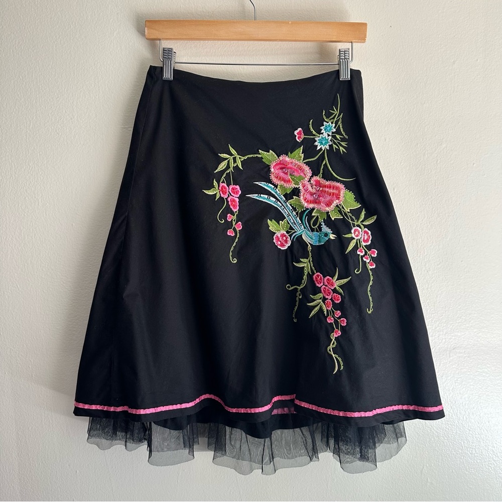 Embroidered skirt